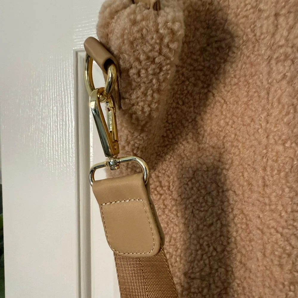 STONEY CLOVER LANE Cozy Teddy Tan Tote Bag! - Picture 2 of 7
